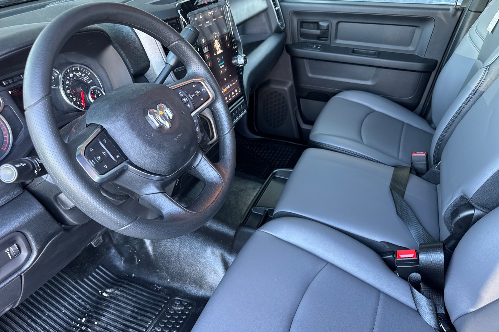 New 2027 RAM 3500 Tradesman AWD/4WD image 9