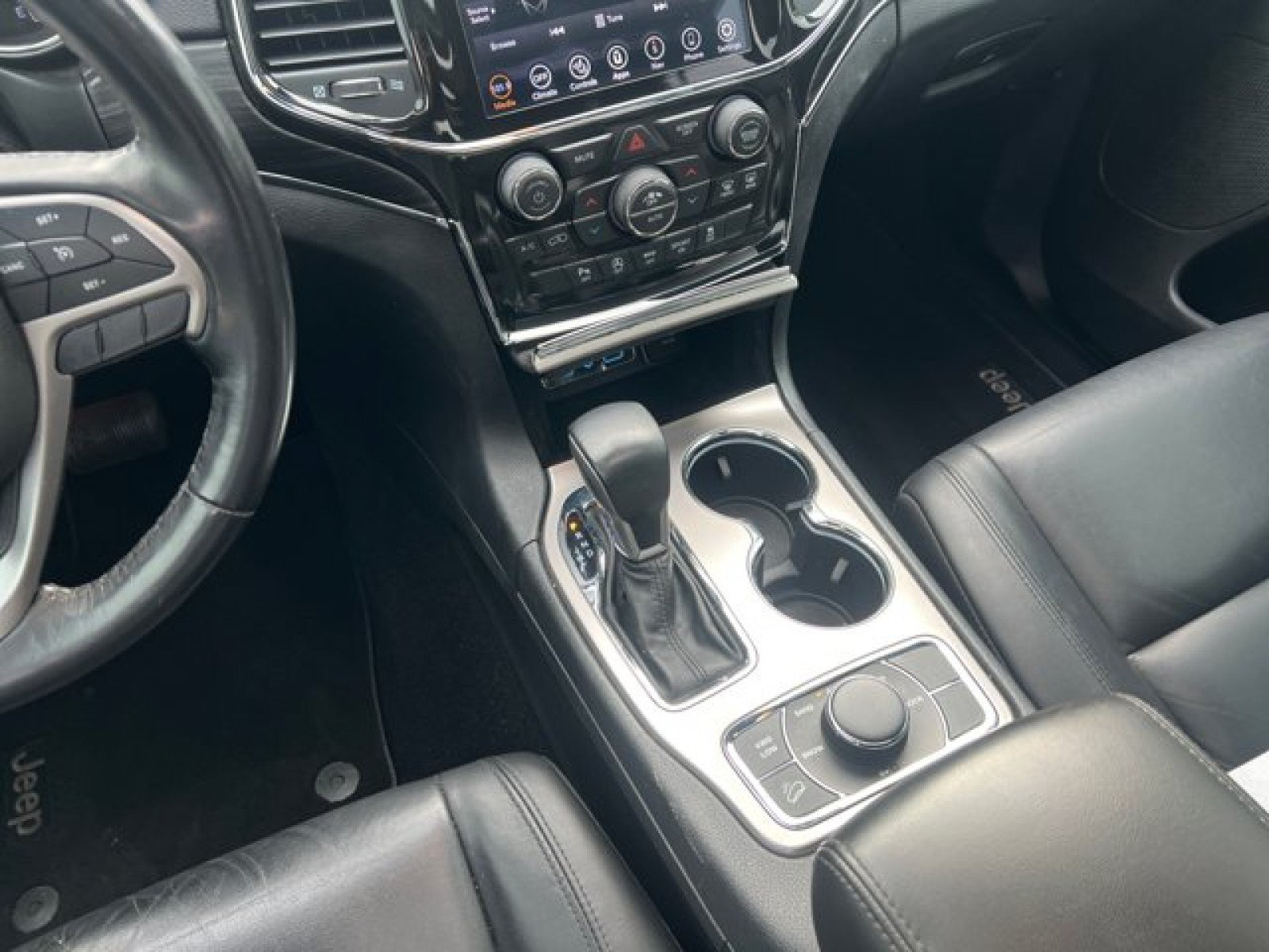 Used 2021 Jeep Grand Cherokee Limited AWD/4WD image 14
