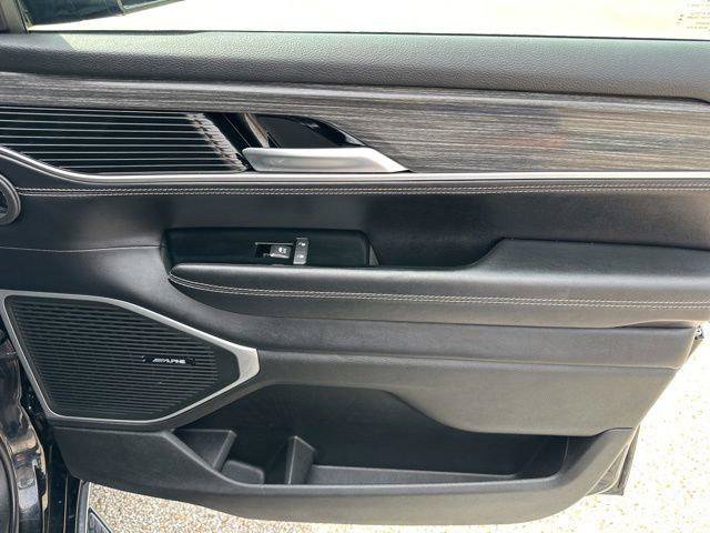 Certified 2024 Jeep Wagoneer Series II w/ Flexible Seating Group RWD image 55