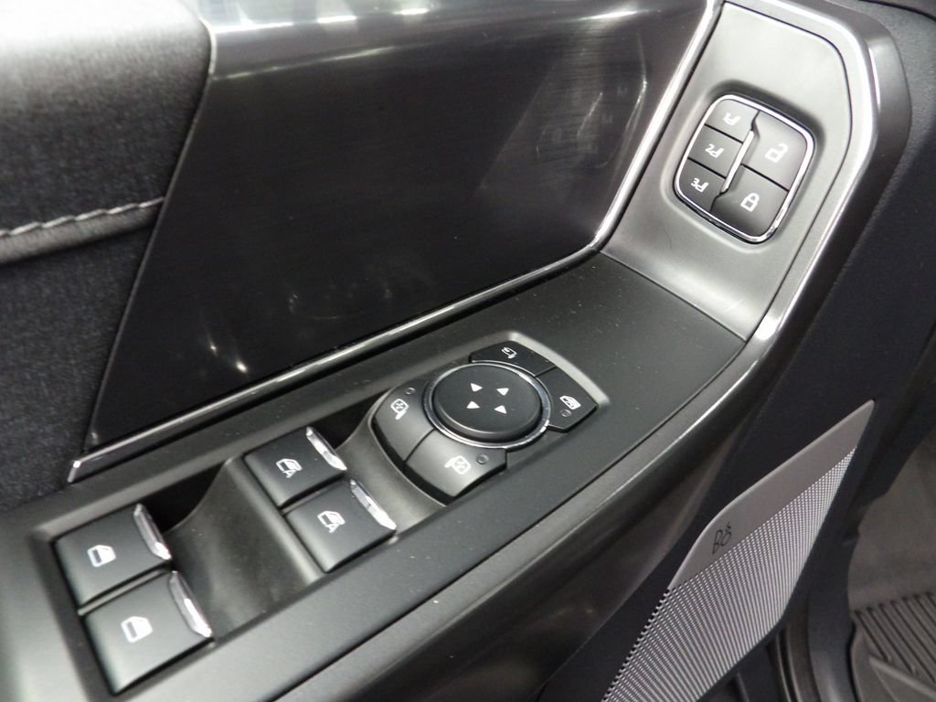 Used 2024 Ford F150 Lariat AWD/4WD image 59