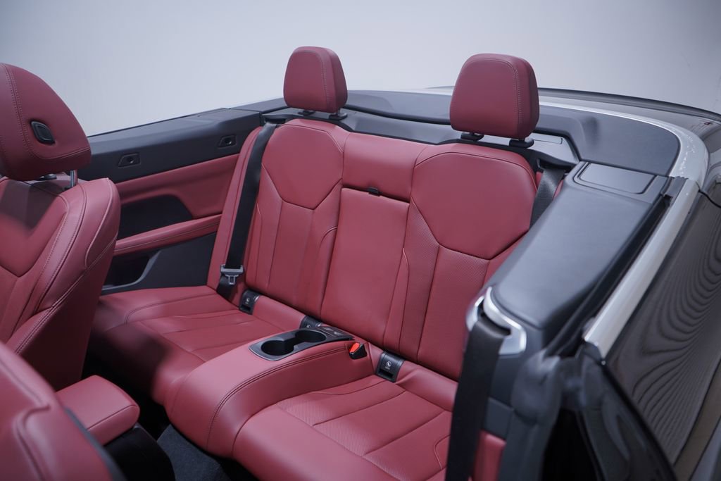 Used 2025 BMW 430i Convertible w/ Convenience Package image 12