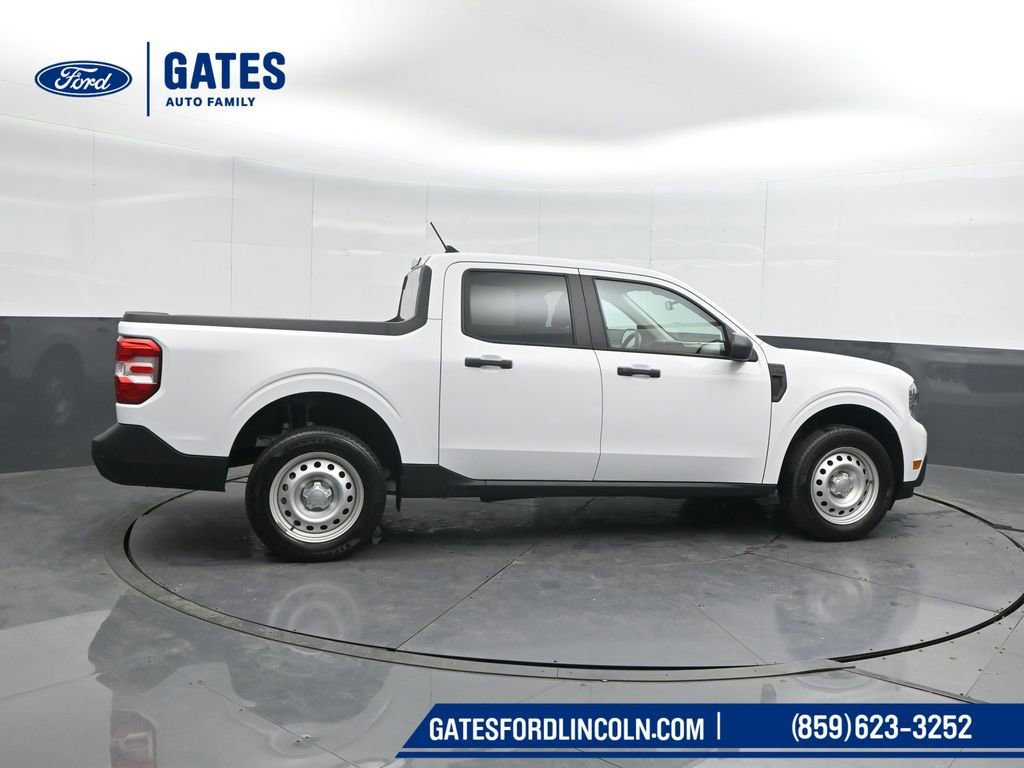 Used 2022 Ford Maverick XL FWD image 3
