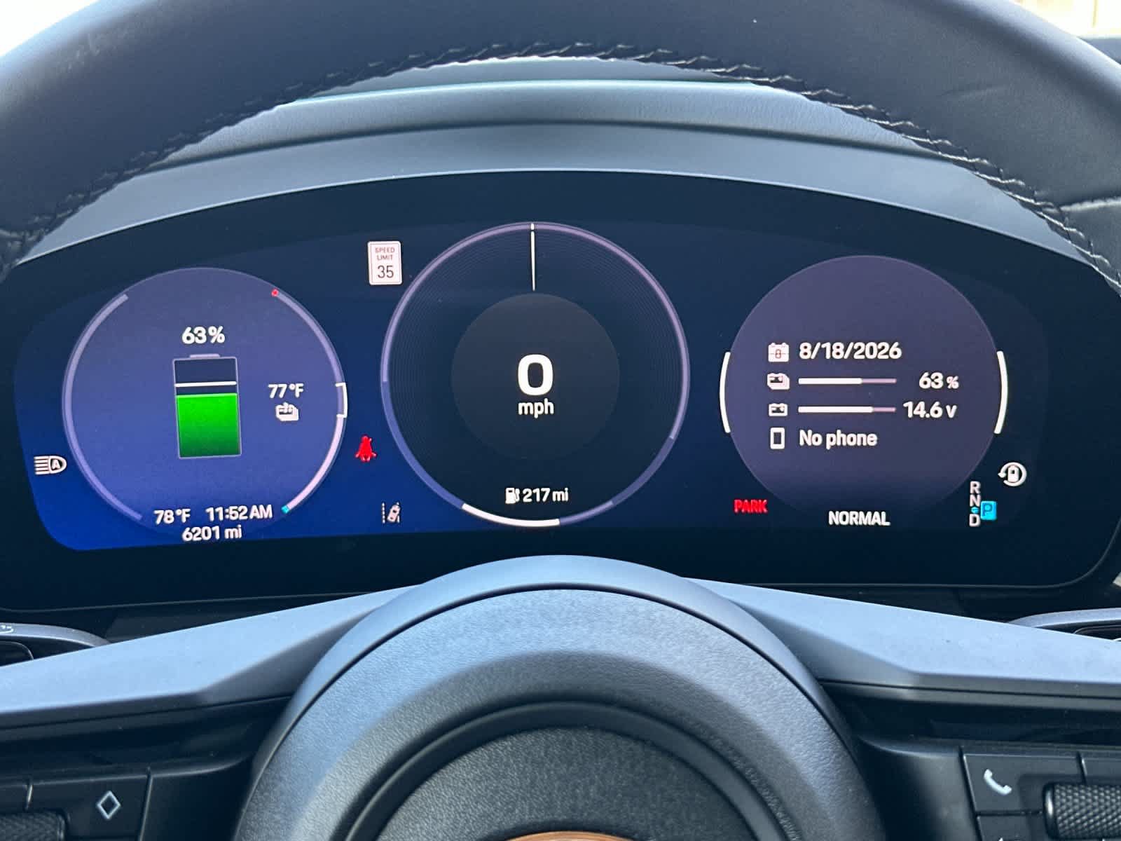 Certified 2025 Porsche Macan Electric RWD image 29