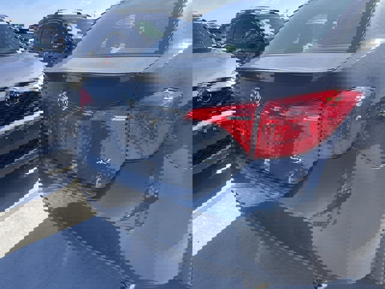 Used 2018 Toyota Corolla XSE image 4