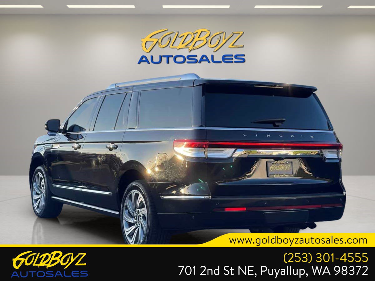 Used 2022 Lincoln Navigator L Reserve image 6