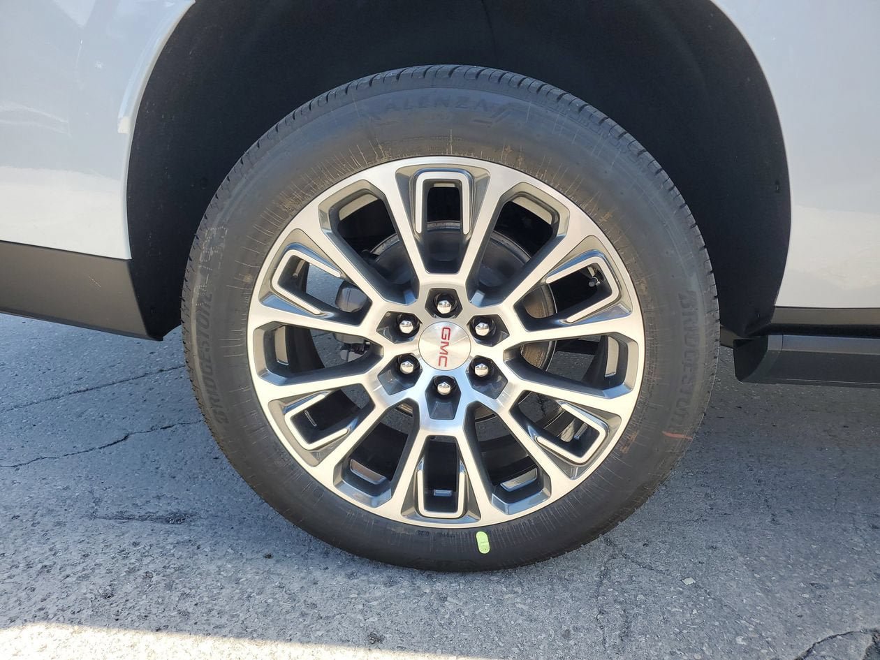 New 2026 GMC Yukon XL Denali w/ Denali Reserve Package RWD image 6