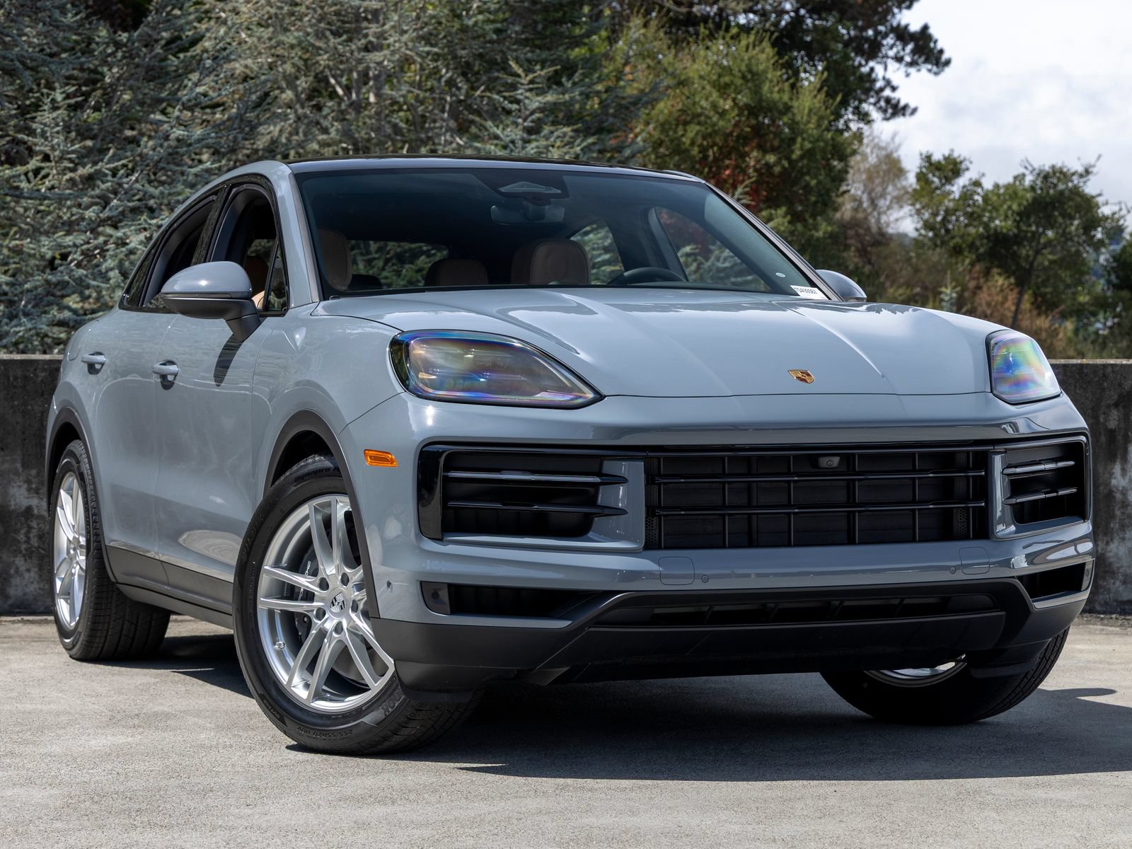 New 2026 Porsche Cayenne Coupe AWD/4WD image 6