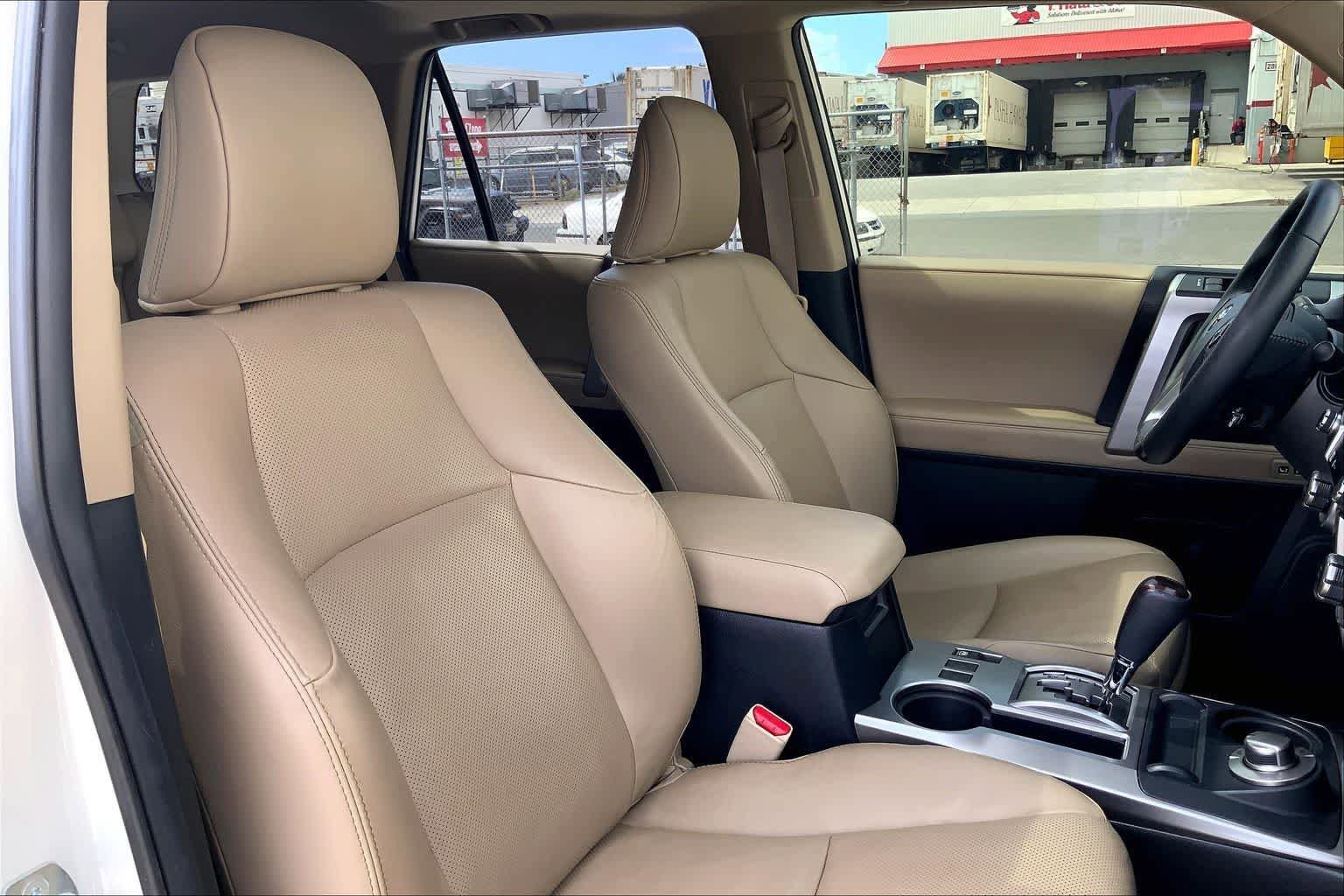 Used 2022 Toyota 4Runner Limited AWD/4WD image 14