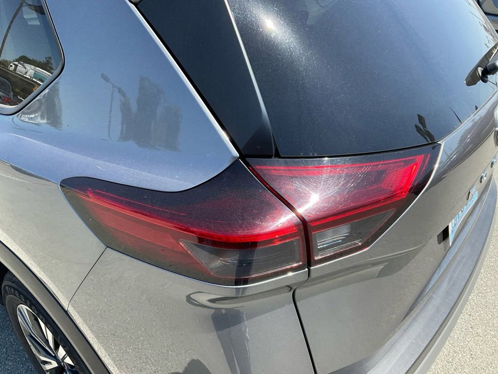 Used 2023 Nissan Rogue SV image 36