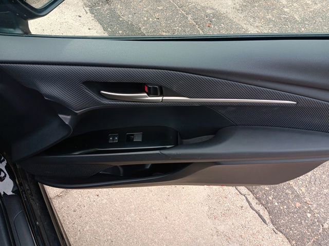 Used 2025 Toyota Camry SE image 28