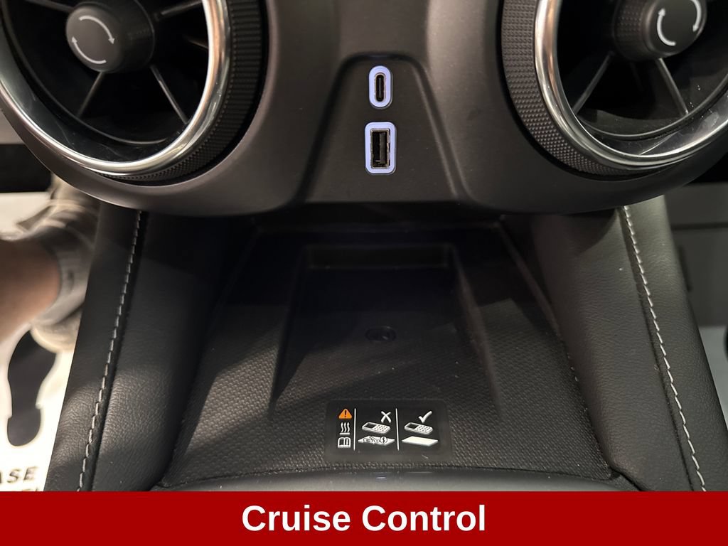Used 2024 Chevrolet Blazer LT w/ Convenience Package FWD image 18