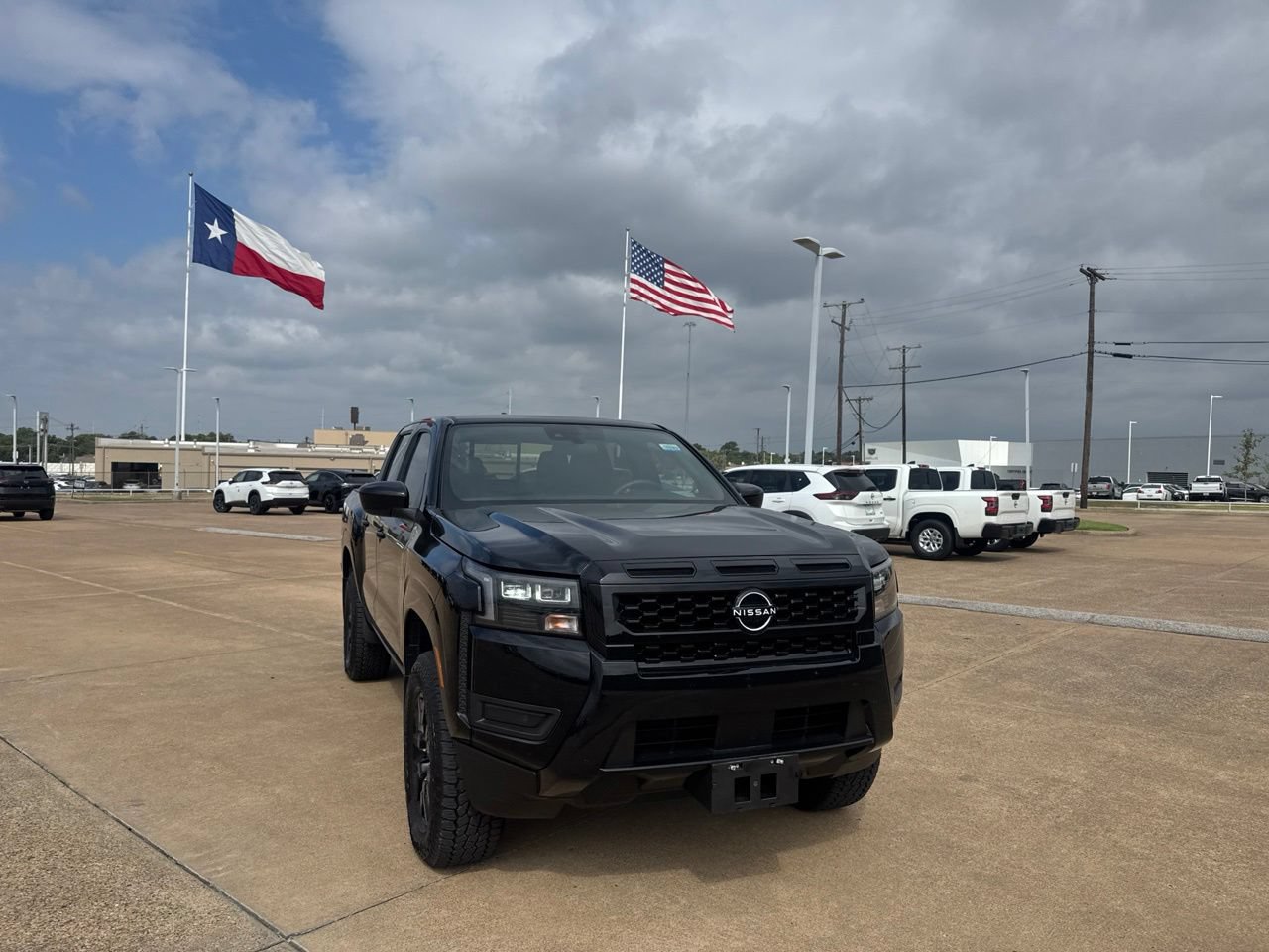 Certified 2026 Nissan Frontier SV w/ All-Weather Content Package RWD image 3