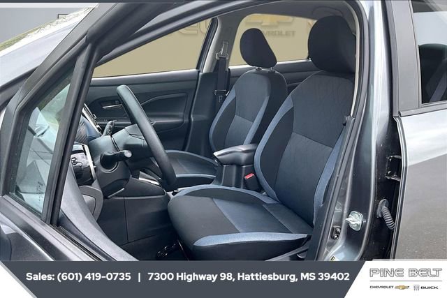 Used 2025 Nissan Versa SV image 18