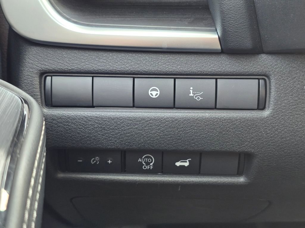 Used 2023 Nissan Rogue Platinum w/ Platinum Premium Package image 37