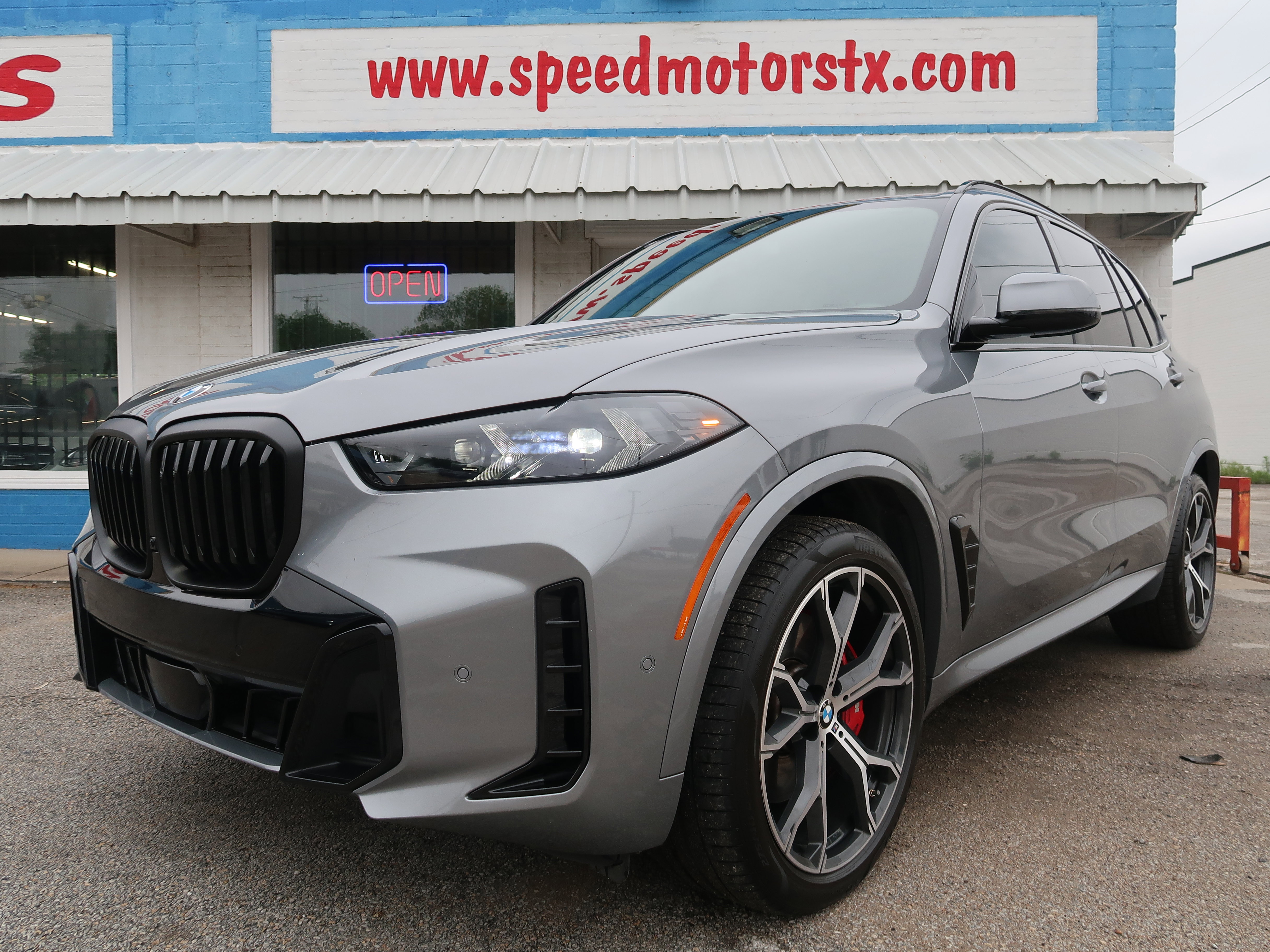 Used 2025 BMW X5 xDrive40i w/ Executive Package AWD/4WD image 5