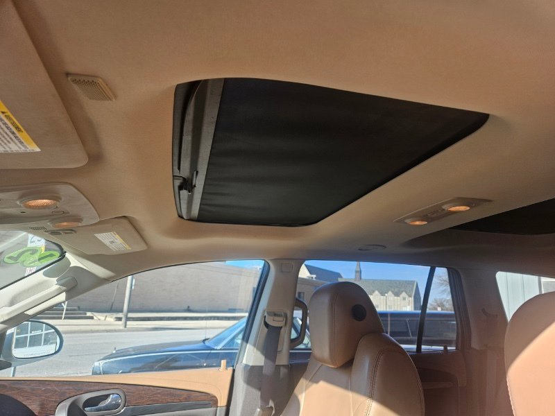 Used 2013 Buick Enclave Premium image 9