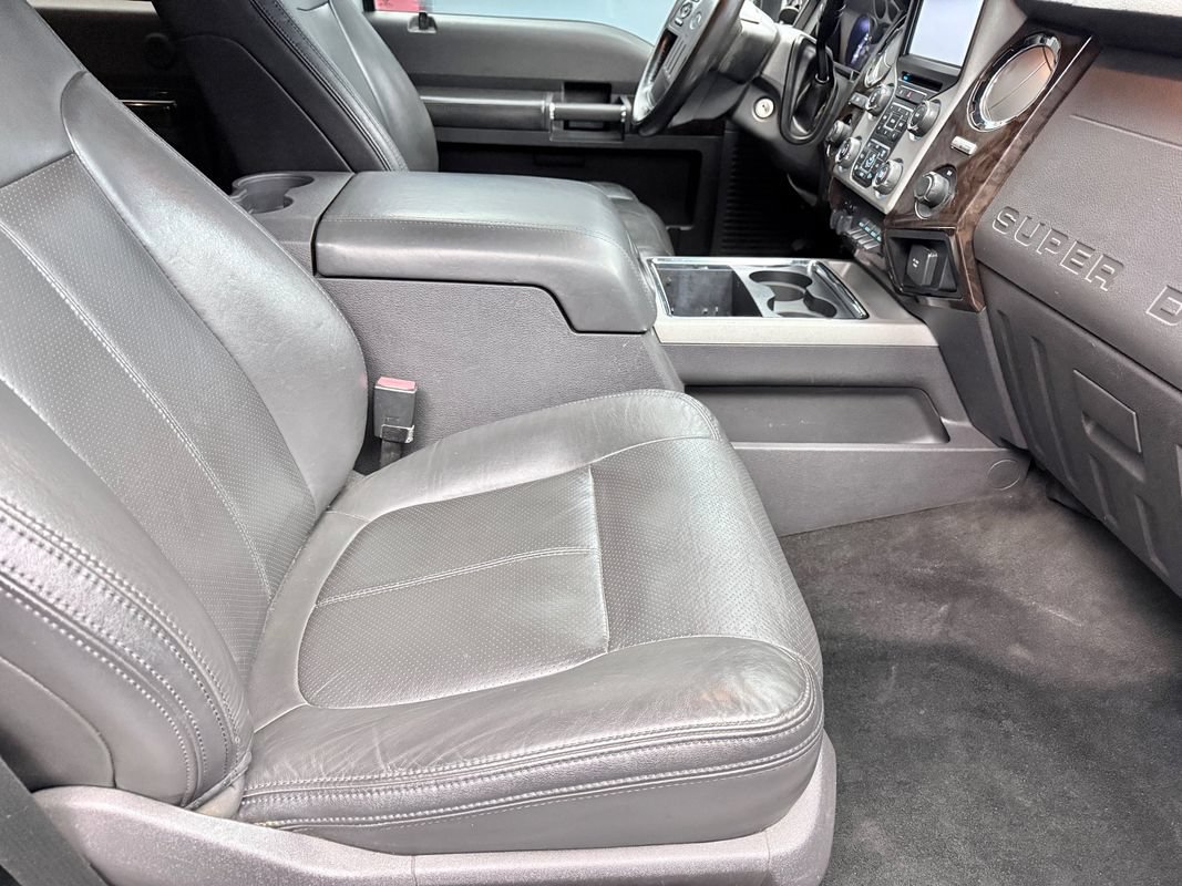 Used 2014 Ford F250 Platinum w/ FX4 Off-Road Package AWD/4WD image 12