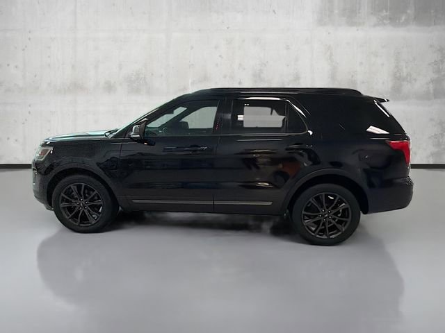 Used 2018 Ford Explorer XLT w/ Equipment Group 202A image 8