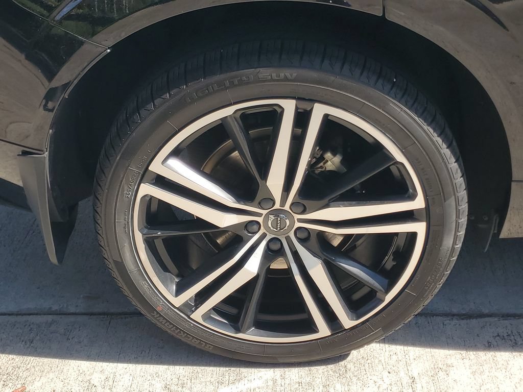 Used 2019 Volvo XC60 T8 R-Design w/ Protection Package Premier AWD/4WD image 6