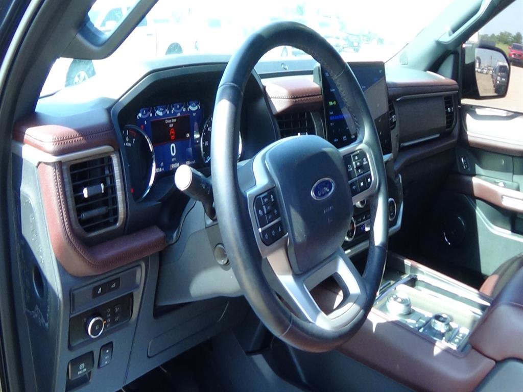 Used 2024 Ford Expedition Limited AWD/4WD image 21
