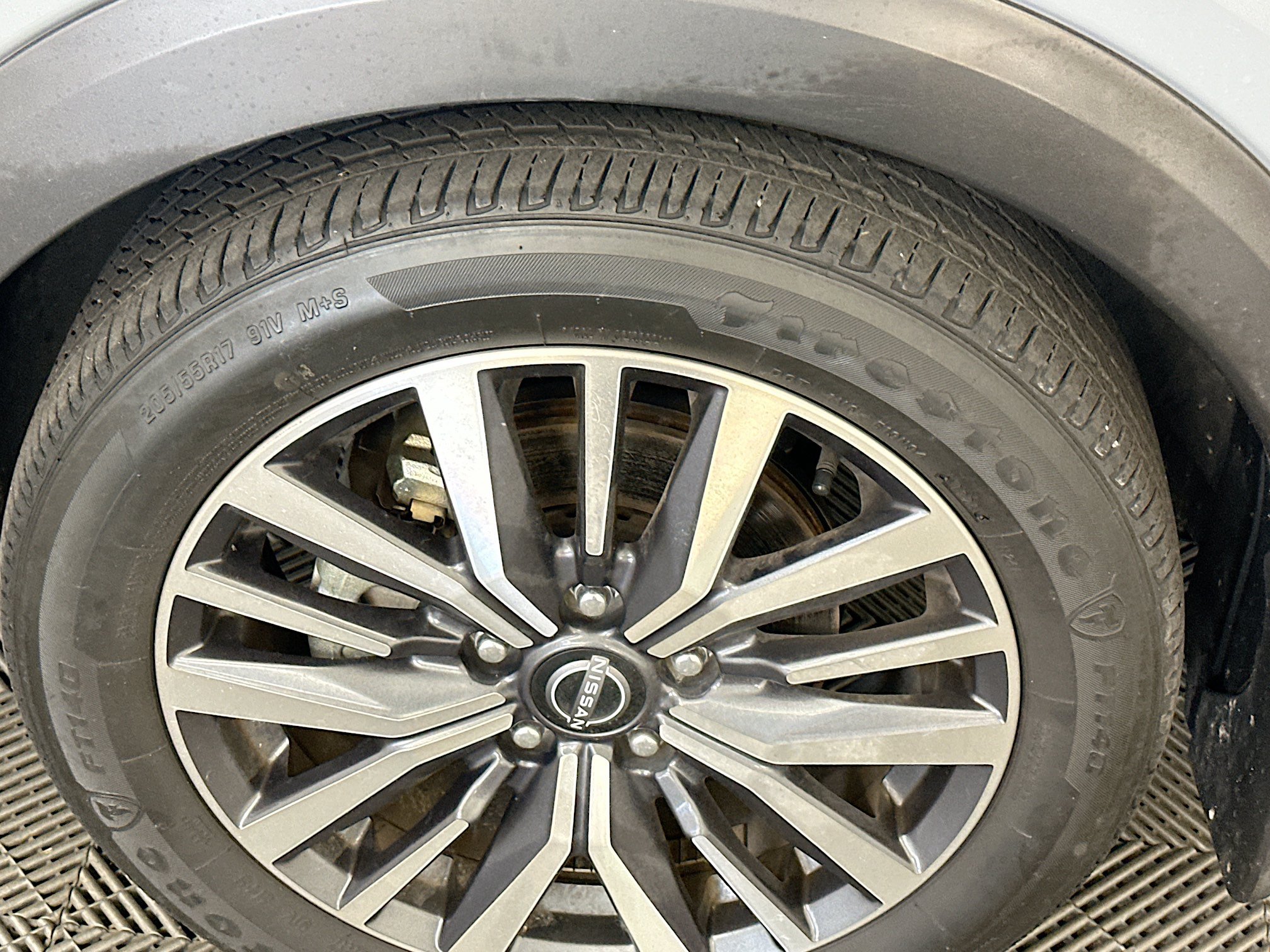 Used 2024 Nissan Kicks SV FWD image 34