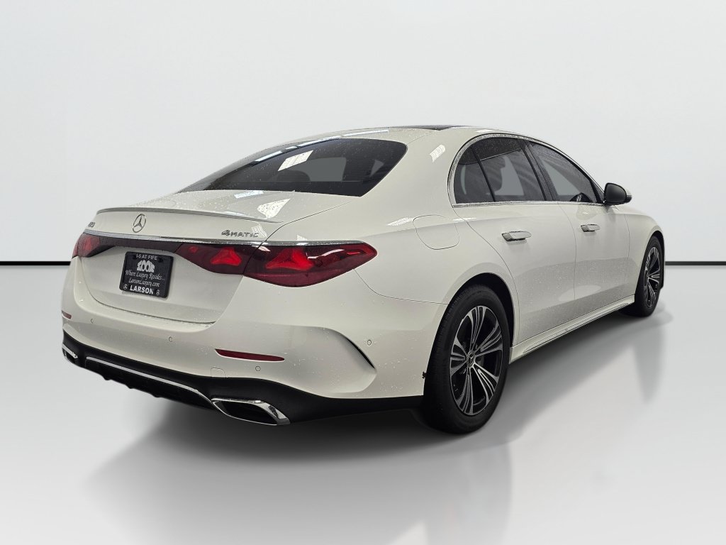 Used 2024 Mercedes-Benz E 350 4MATIC Sedan image 6