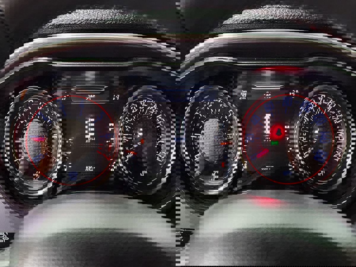 Used 2019 Dodge Challenger SXT image 34