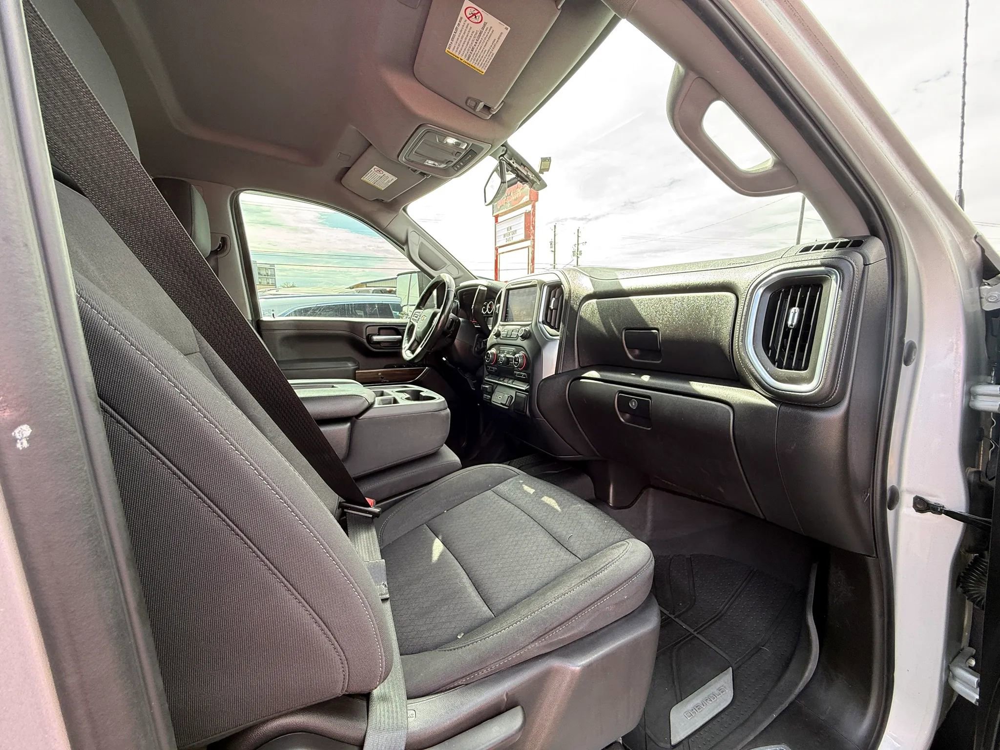 Used 2021 Chevrolet Silverado 2500 LT w/ Convenience Package AWD/4WD image 17