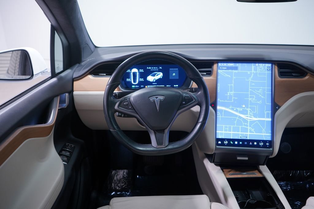 Used 2020 Tesla Model X Long Range image 12