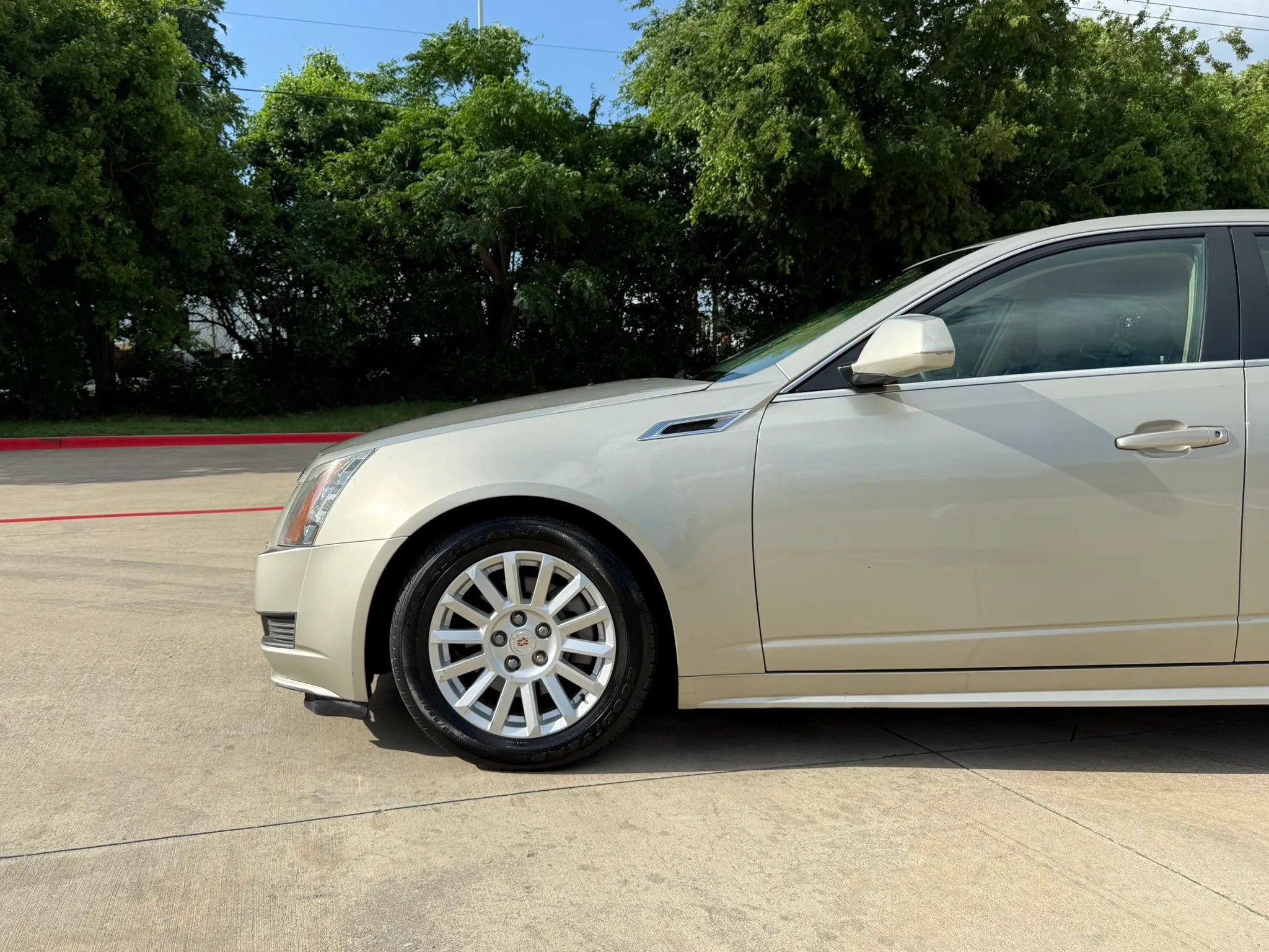 Used 2013 Cadillac CTS Luxury RWD image 13