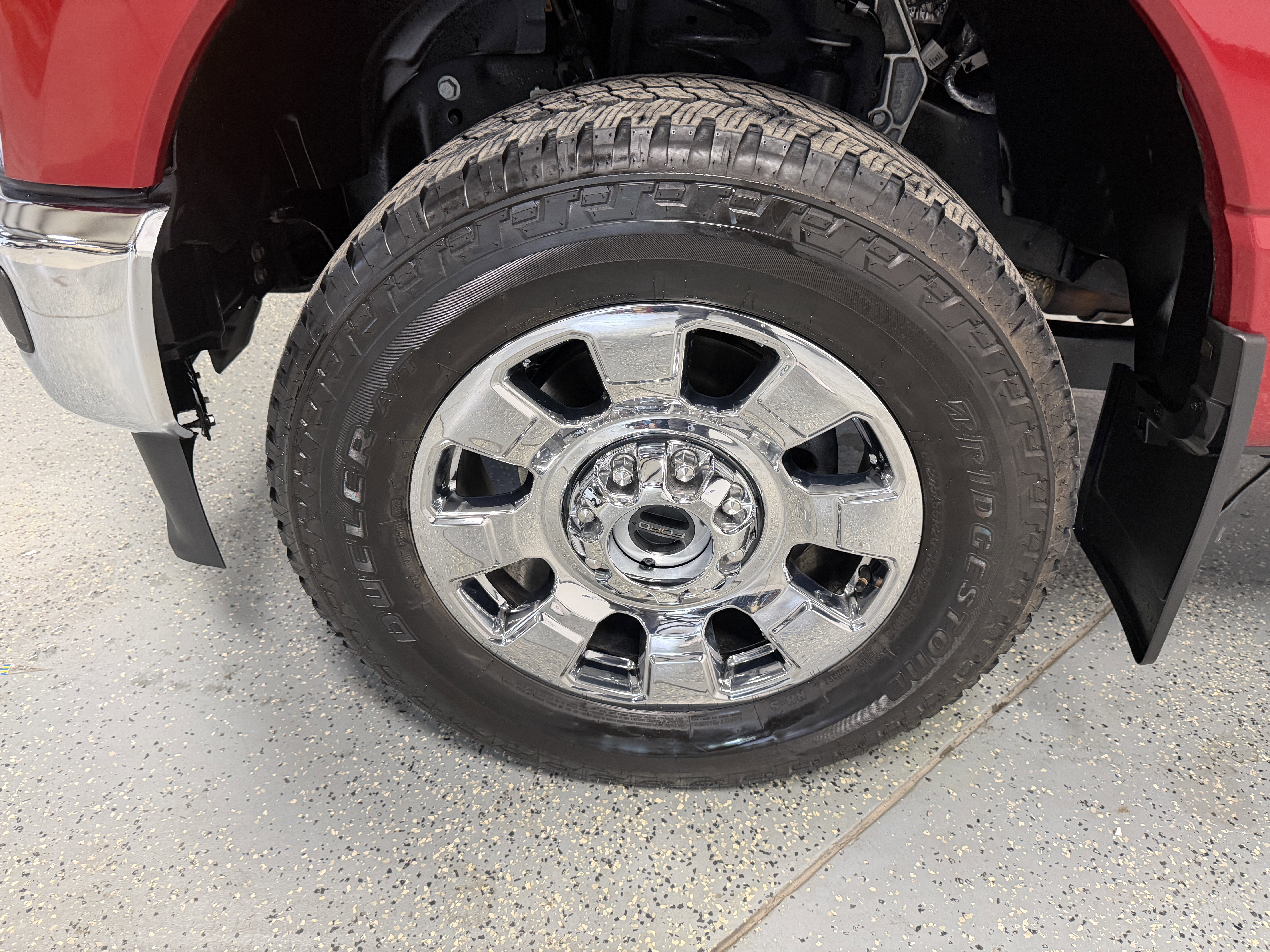 Used 2024 Ford F350 Lariat w/ Lariat Ultimate Package AWD/4WD image 31