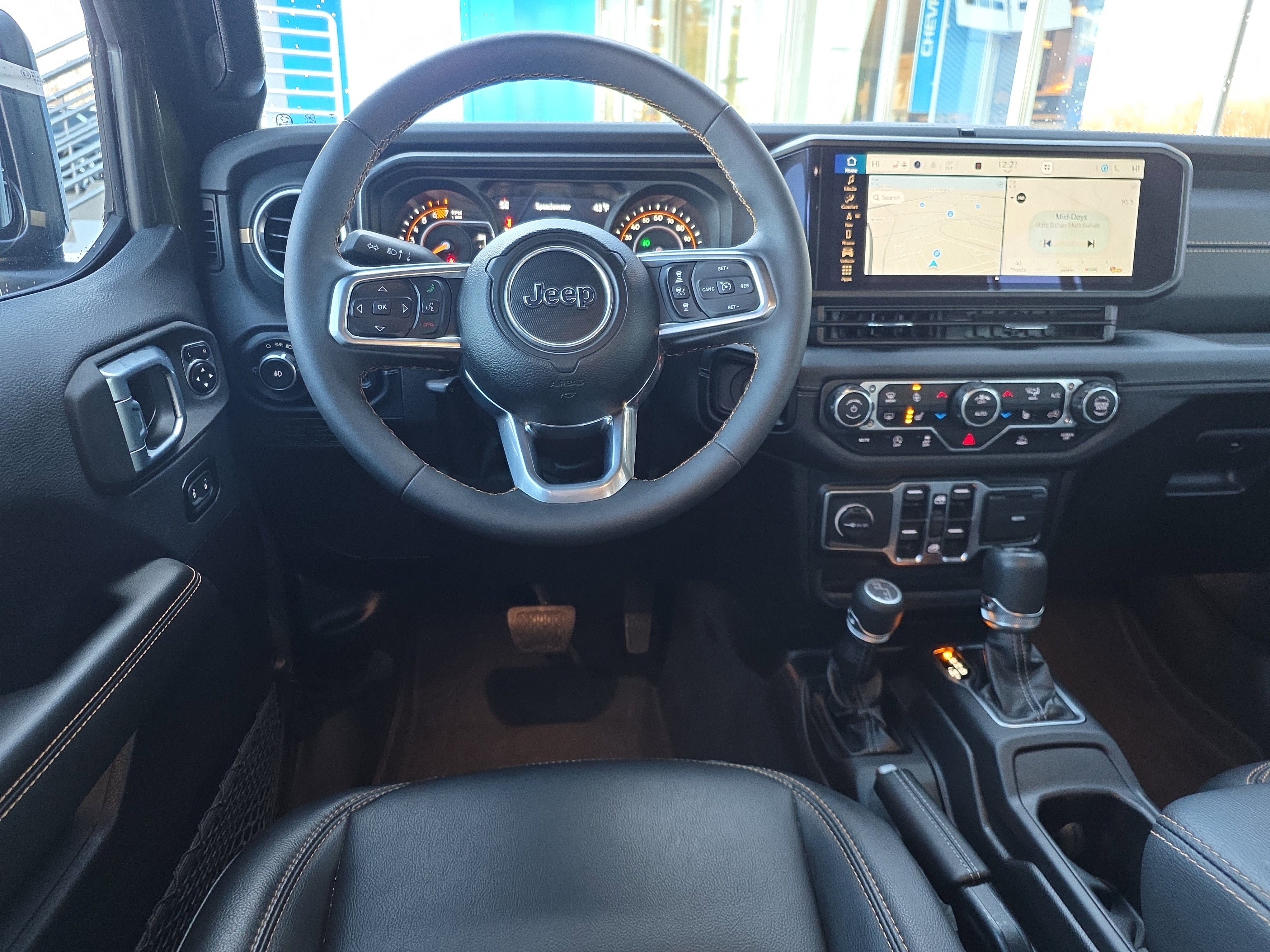 Used 2024 Jeep Wrangler Sahara w/ Technology Group image 43