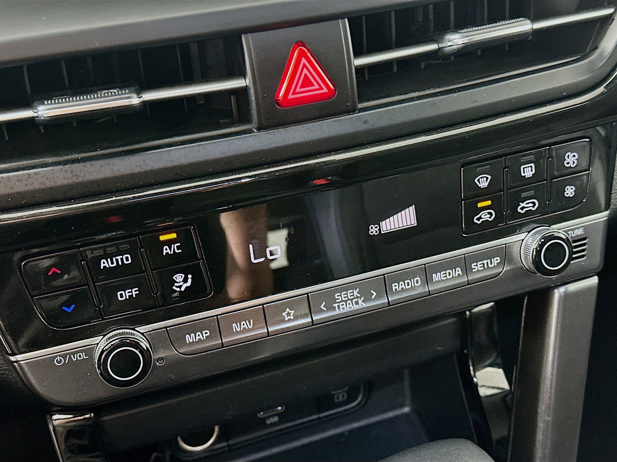 Used 2025 Kia Seltos S image 24