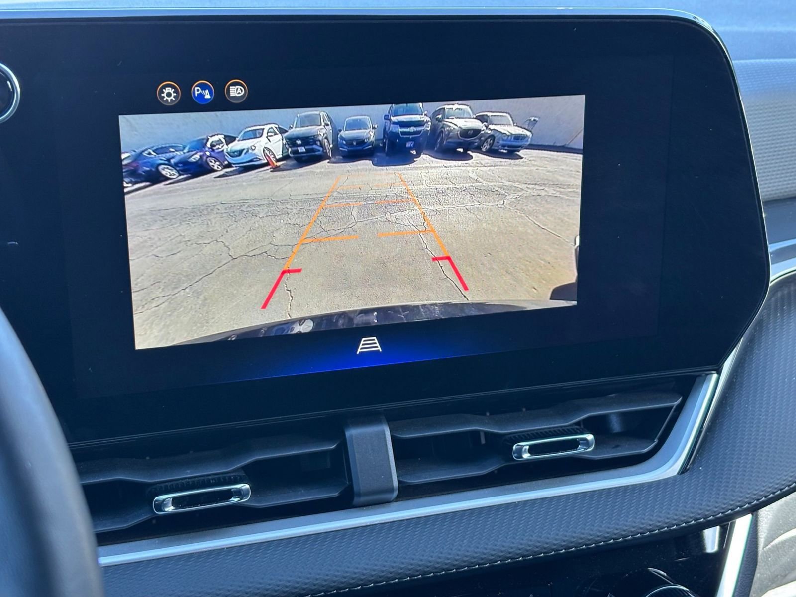 Used 2025 Chevrolet Equinox LT AWD/4WD image 24