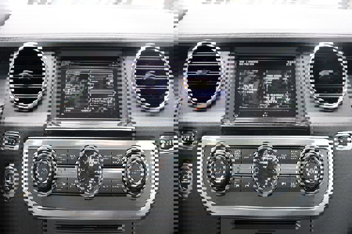 Used 2016 Land Rover LR4 HSE LUX image 26