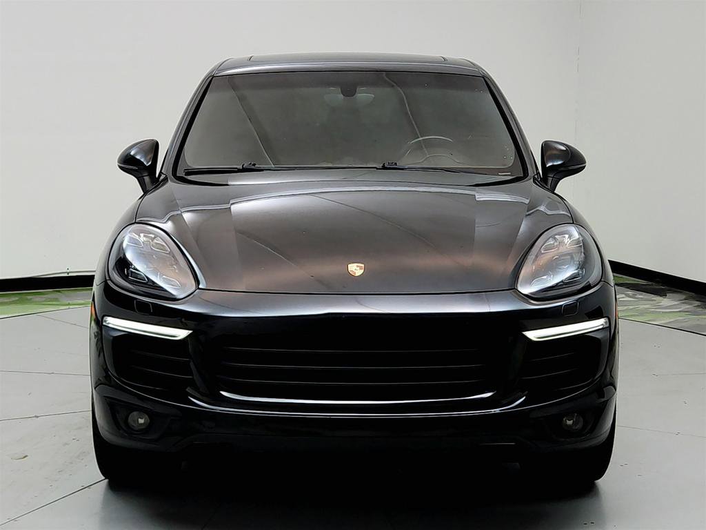 Used 2017 Porsche Cayenne Platinum Edition image 2
