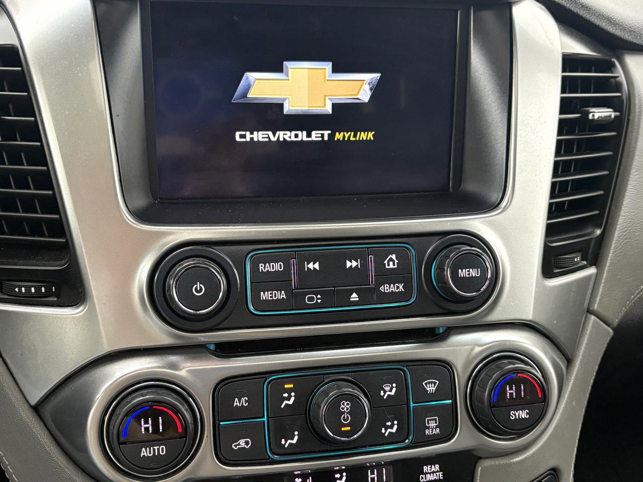 Used 2019 Chevrolet Tahoe LT image 12