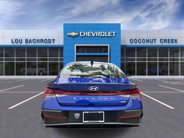 Used 2025 Hyundai Elantra Limited FWD image 7