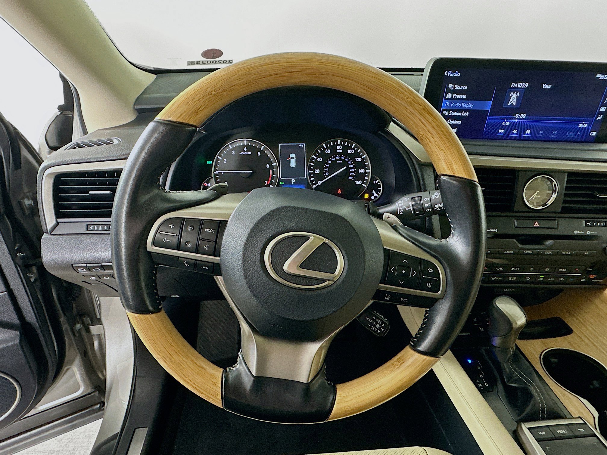 Used 2021 Lexus RX 350L FWD w/ Premium Package image 11