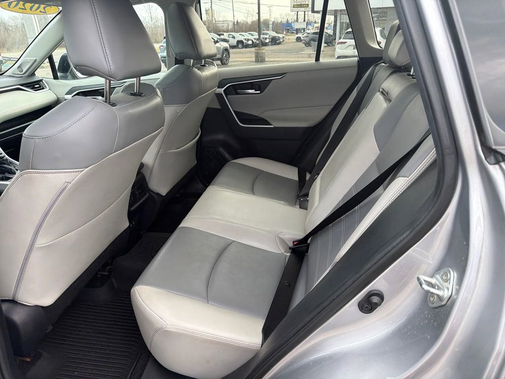 Used 2020 Toyota RAV4 XLE Premium image 23
