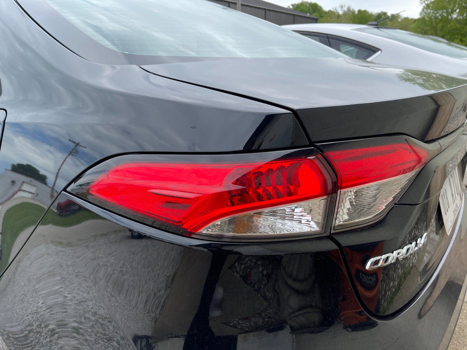 Used 2024 Toyota Corolla LE FWD image 9