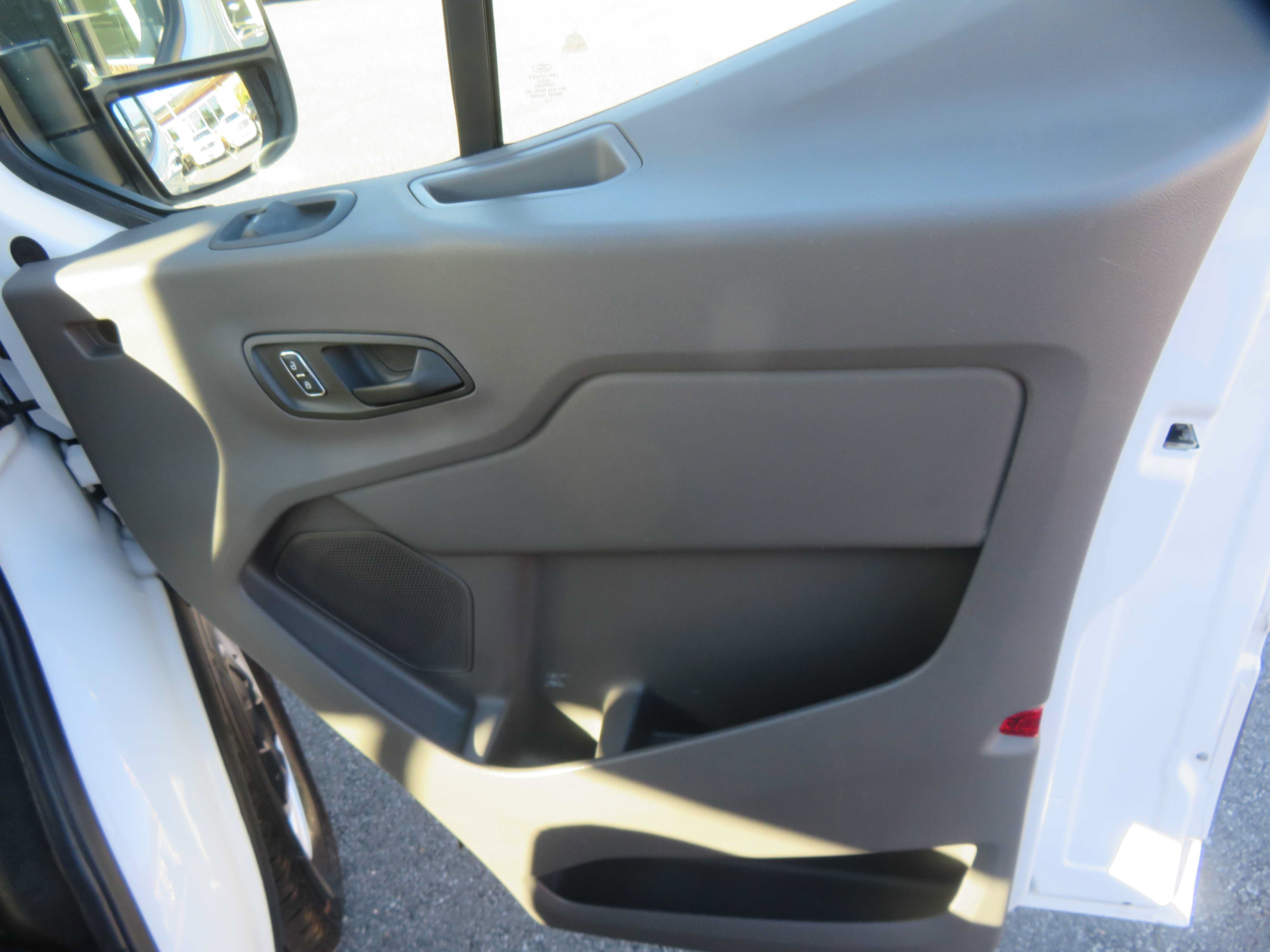 Used 2022 Ford Transit 350 XL RWD image 30