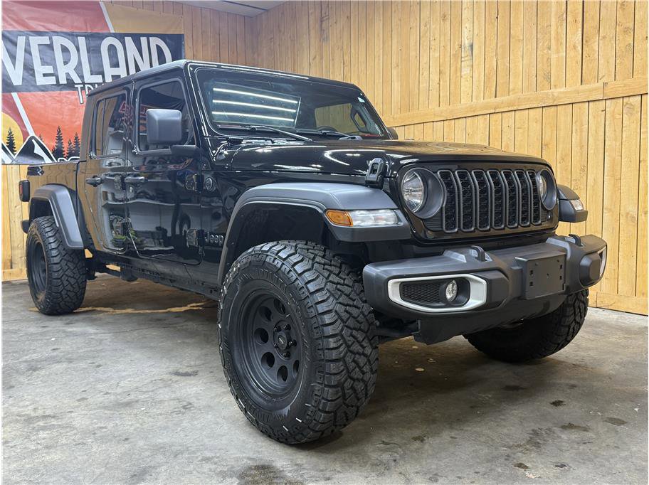 Used 2024 Jeep Gladiator Sport