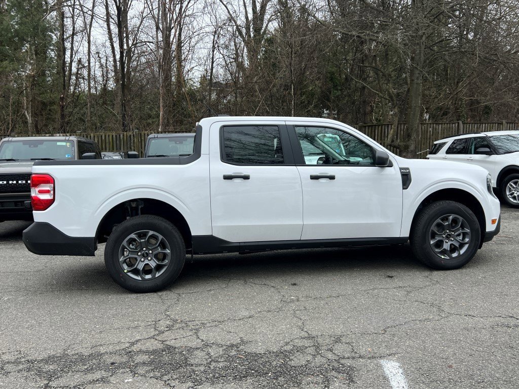 New 2026 Ford Maverick XLT image 3