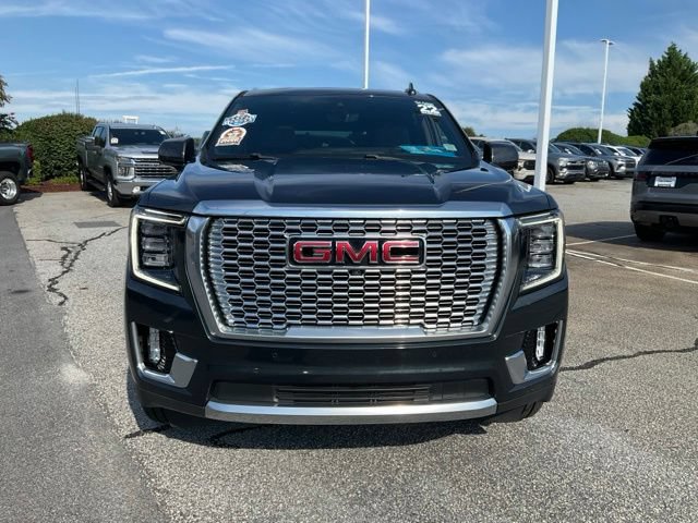 Used 2022 GMC Yukon Denali w/ Denali Premium Package AWD/4WD image 2