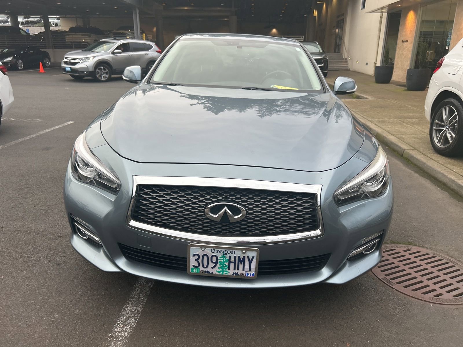 Used 2017 INFINITI Q50 Premium w/ 2.0T Premium Plus Package image 2