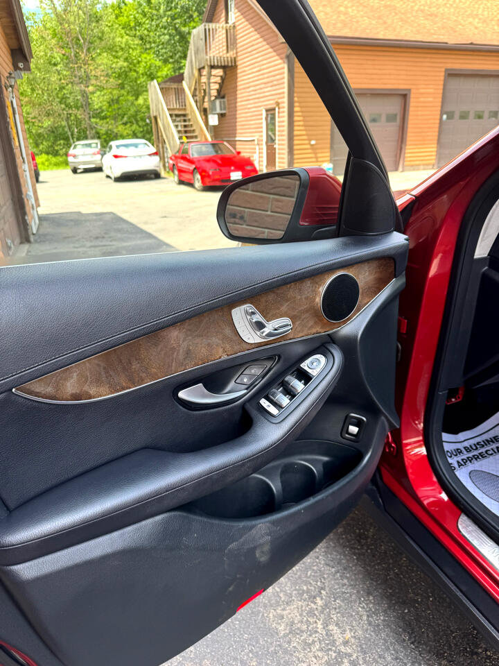 Used 2016 Mercedes-Benz GLC 300 image 6