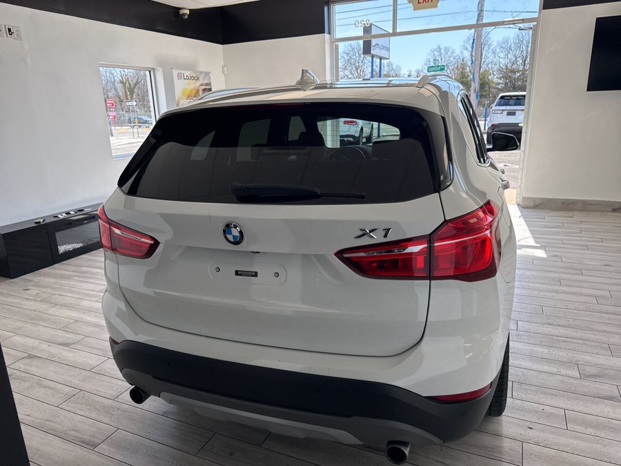Used 2017 BMW X1 xDrive28i AWD/4WD image 5