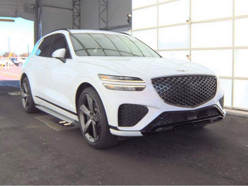 Used 2025 Genesis GV70 2.5T w/ Sport Prestige Package image 4