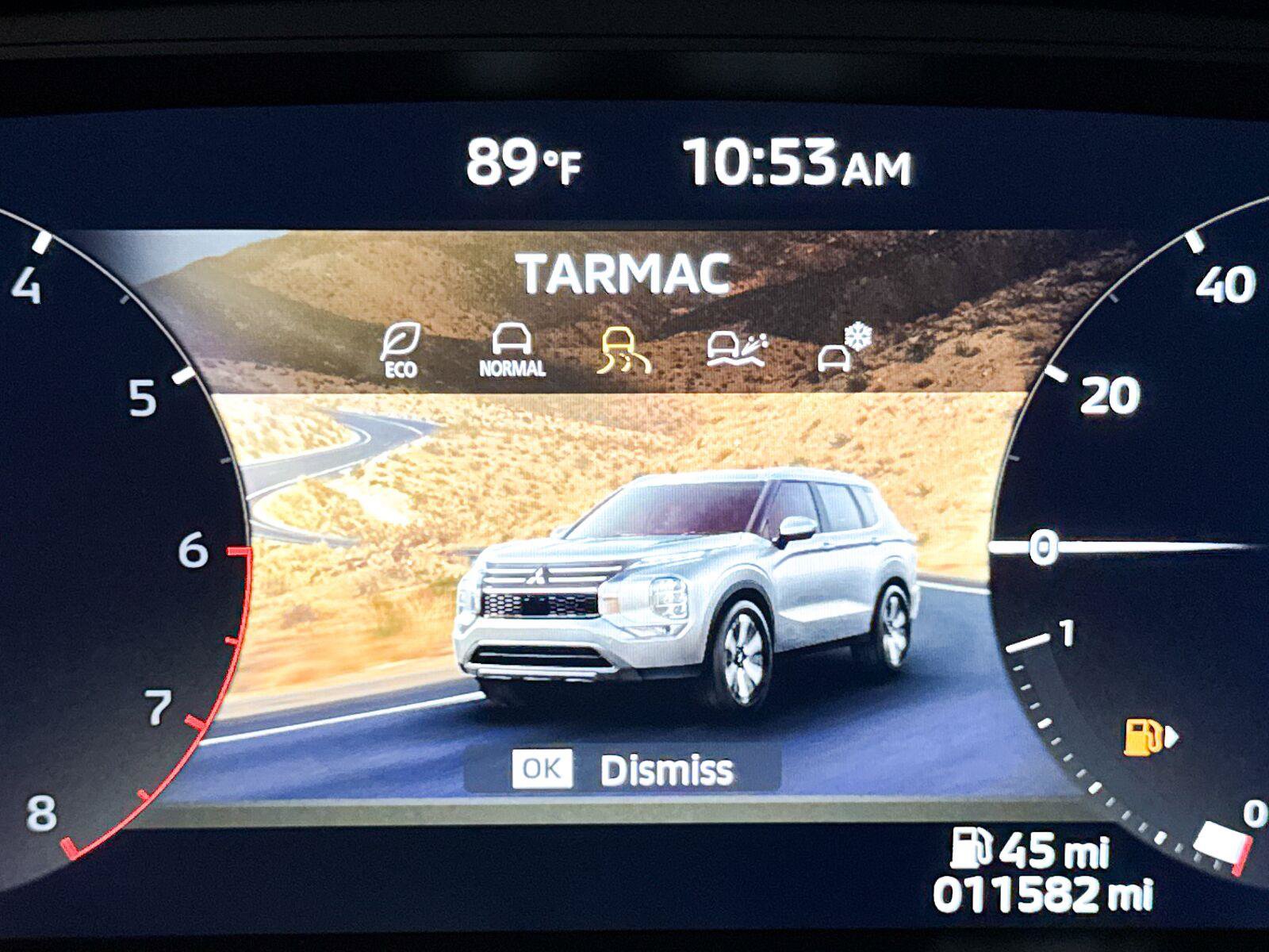 Used 2025 Mitsubishi Outlander SE FWD image 12